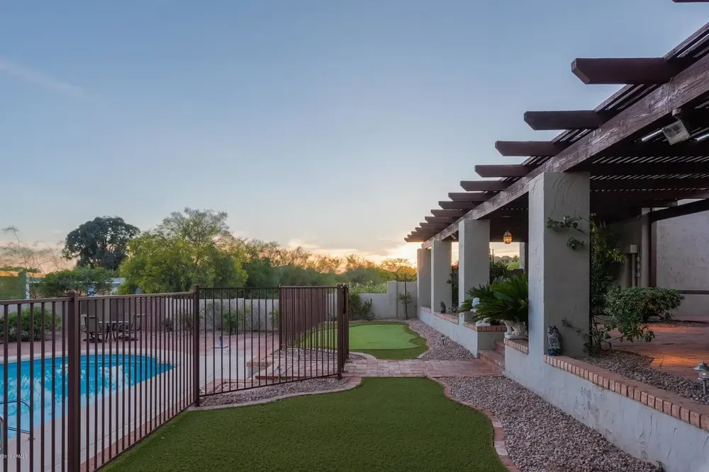 6399 N 38th St, Paradise Valley, AZ 85253Garden