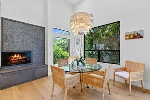 4021 E Claremont Ave, Paradise Valley, AZ 852538tvroom